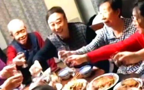 冯巩有没有吃瓜视频播放,播放量惊人