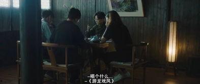 吃瓜喝酒看戏视频在线观看,吃瓜、喝酒、看戏，一键在线观看